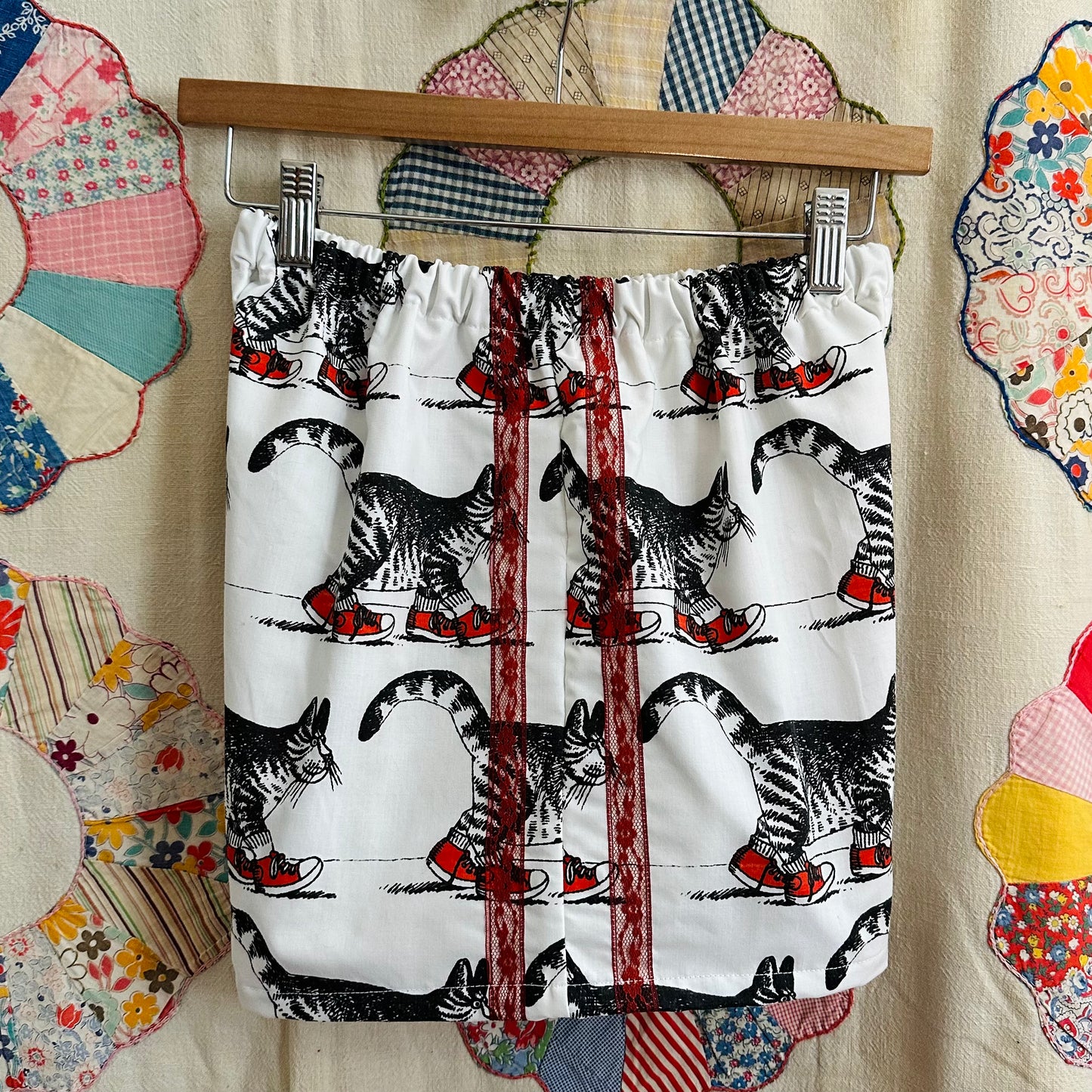 Small/Medium Cat Shorts - Lace Stripe
