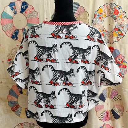 Large/XL Cropped Cat Tee