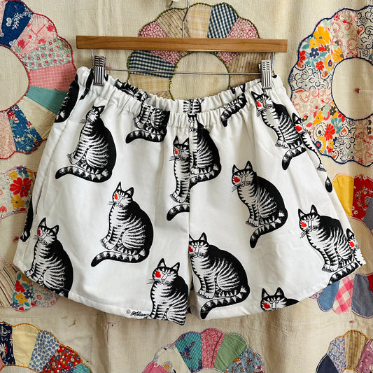 Large/XL Cat Shorts - Heart Pocket