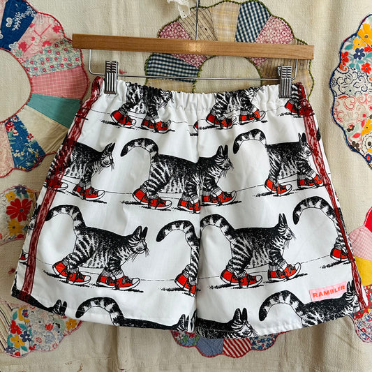 Small/Medium Cat Shorts - Lace Stripe